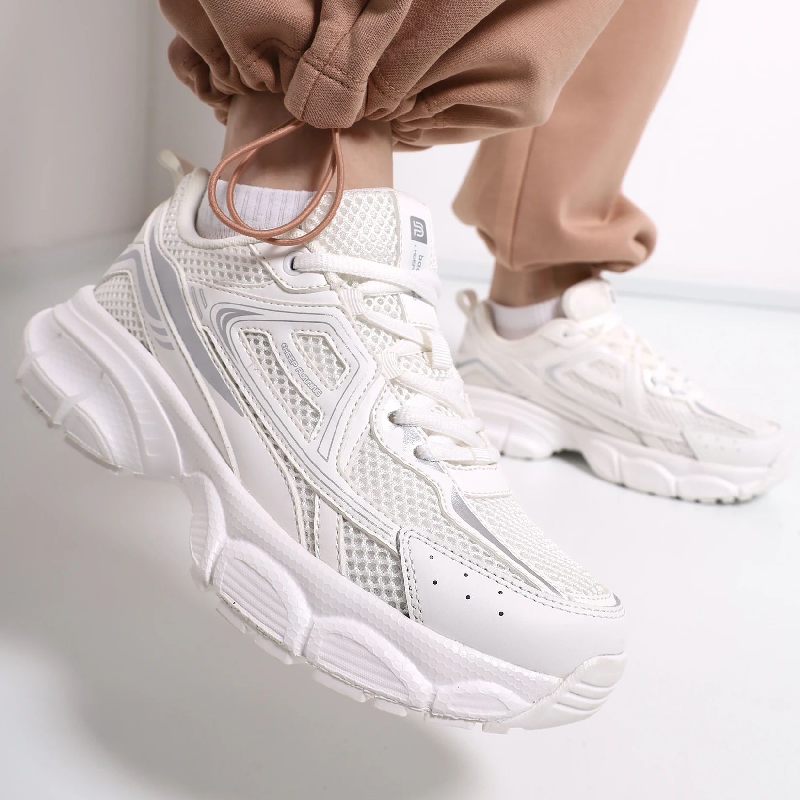 Baasploa, zapatillas informale - Outdoor Sport Court reseña y precio